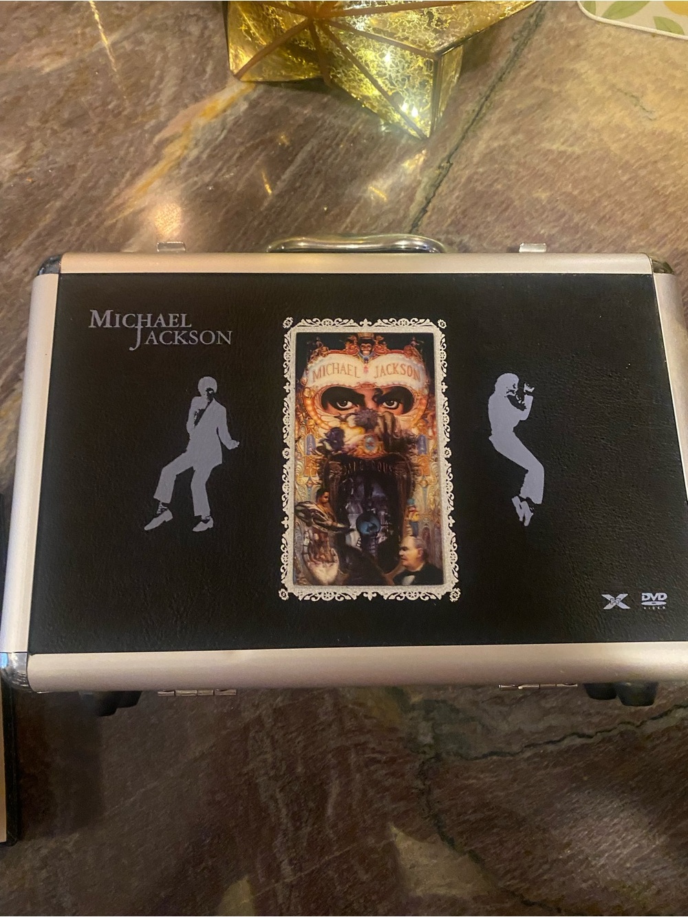 MICHAEL JACKSON  ULTIMATE SUITCASE BOXSET COLLECTION 32 DVD CD MINT !!